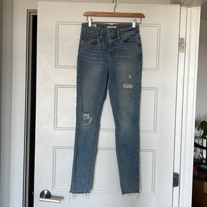 Levi’s high rise skinny denim size 25